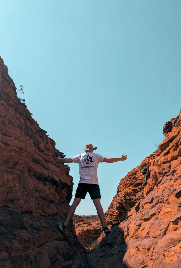 Community tour - Uluru, young traveller man, Kings Canyon