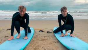Surfing Sydney Group Tour Two Guys Welcome to Sydney Welcome to Travel