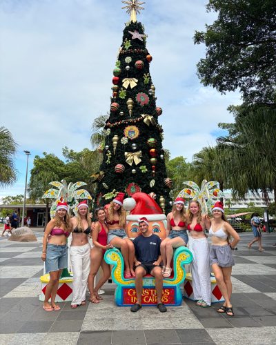 Christmas Hats Travellers in Sydney