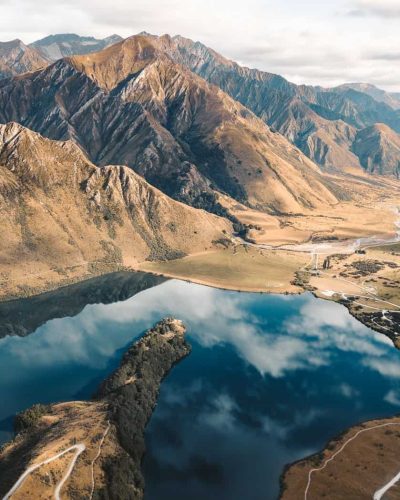 MOKE-LAKE-NEW-ZEALAND